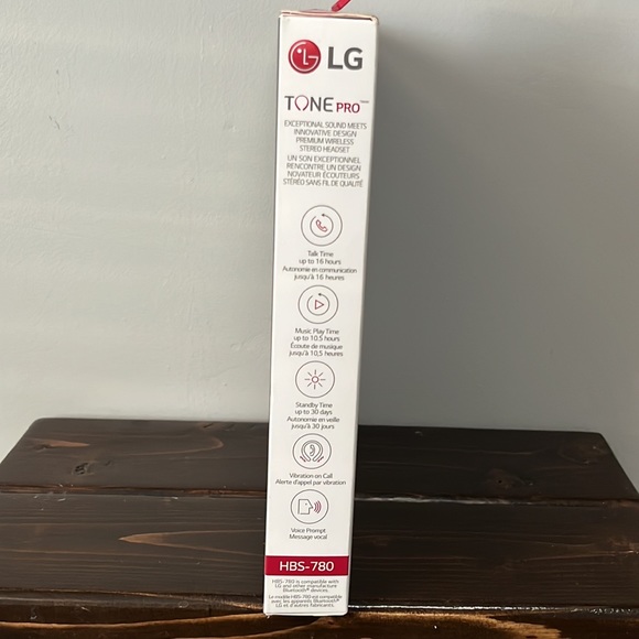 * Host Pick* LG TONE PRO™ Wireless Stereo Headset HBS-780 - Picture 3 of 3